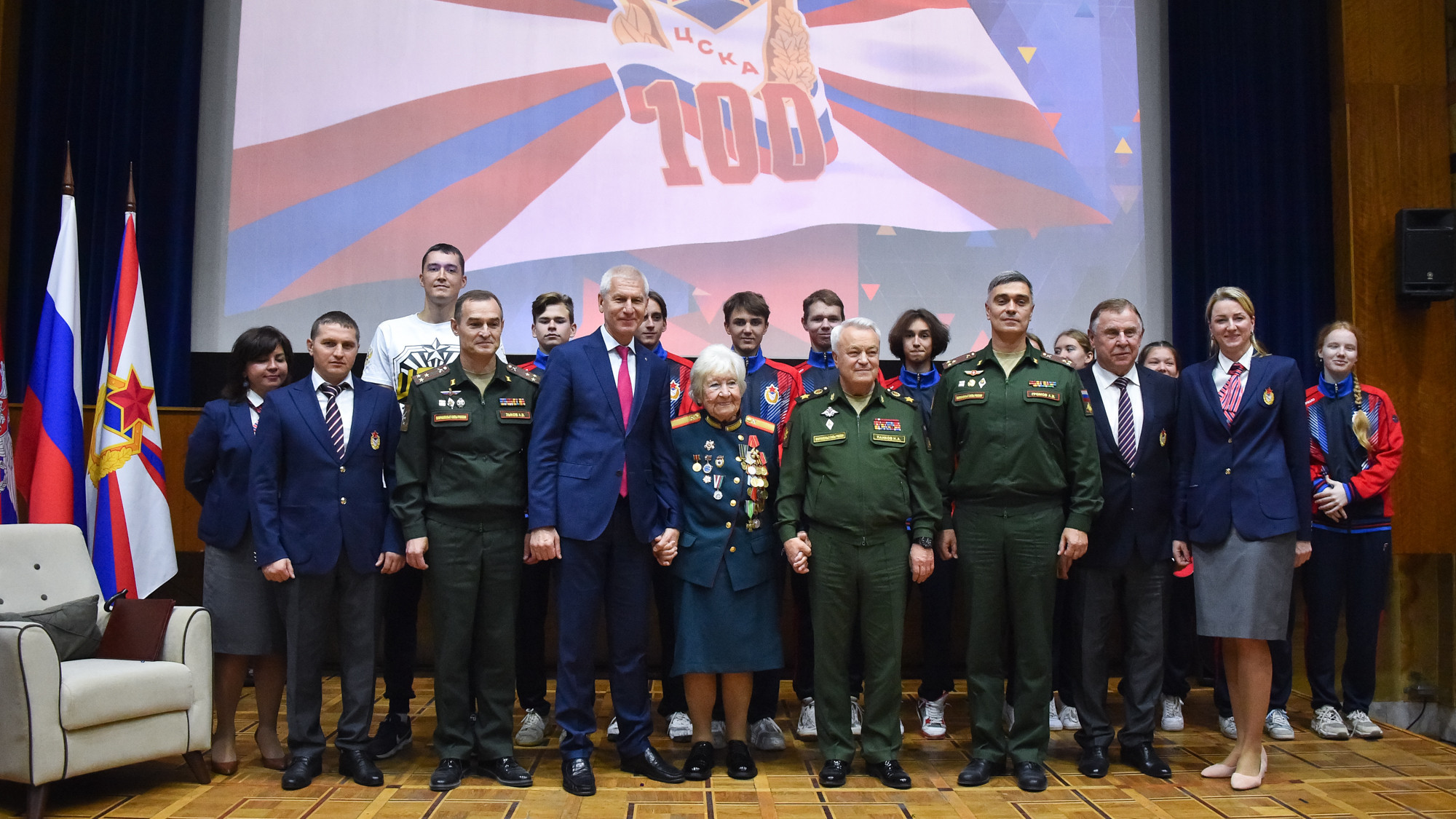Sports Minister Oleg Matytsin, third left in front row, thanked Russia's Ministry of Defence for the help they provide to army club CSKA Moscow ©CSKA Moscow