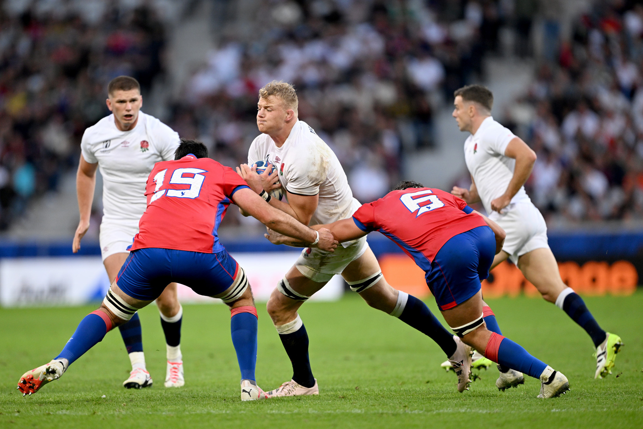 England piled on the points against a Chile side who were kept pointless throughout the match in Lille ©Getty Images