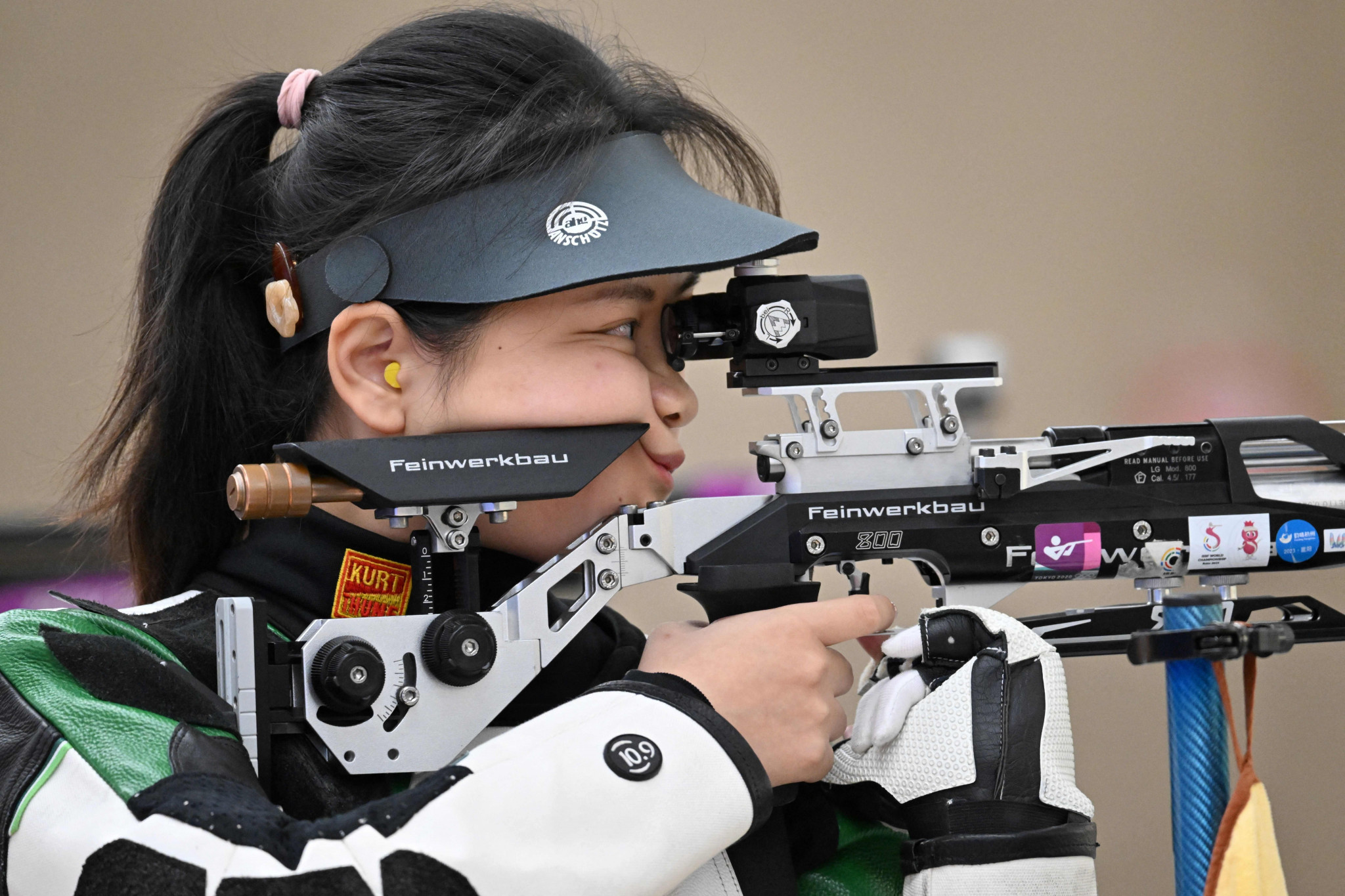 Han Jiayu then helped the hosts to victory in the women's team 10m air rifle final ©Getty Images