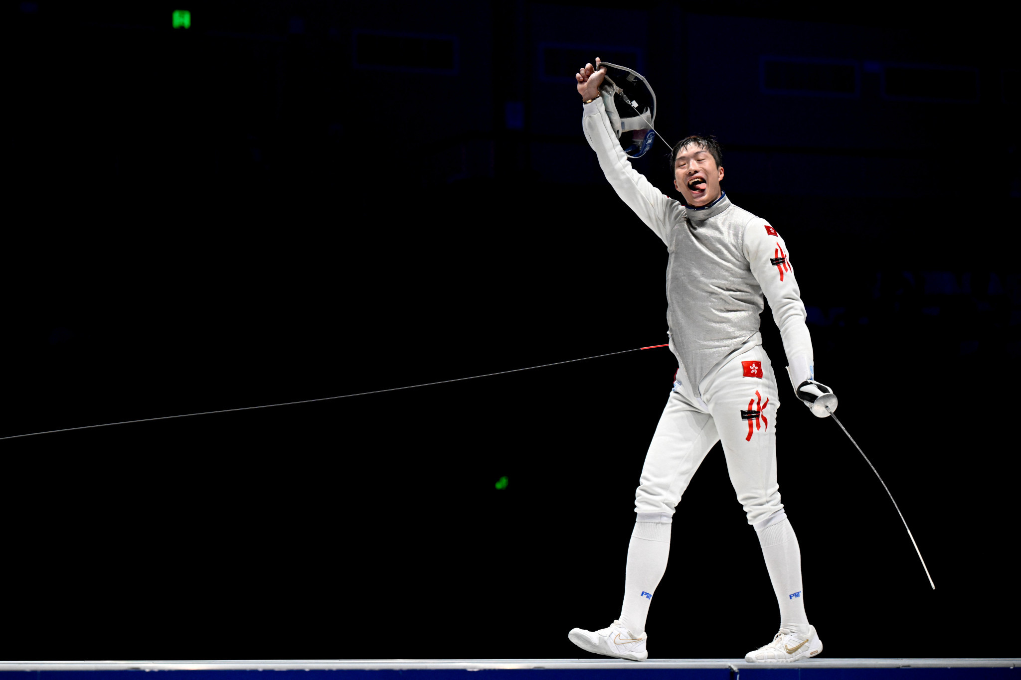 Cheung Ka Long swept to a rapid 15-2 victory for men's foil fencing gold against Chen Haiwei ©Getty Images