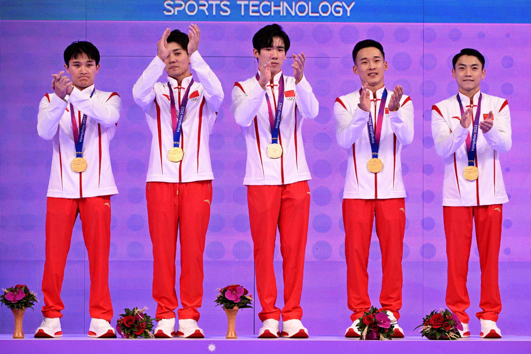 China caught and overtook Japan in the men's artistic gymnastics team final in a thrilling final rotation to win gold ©Getty Images