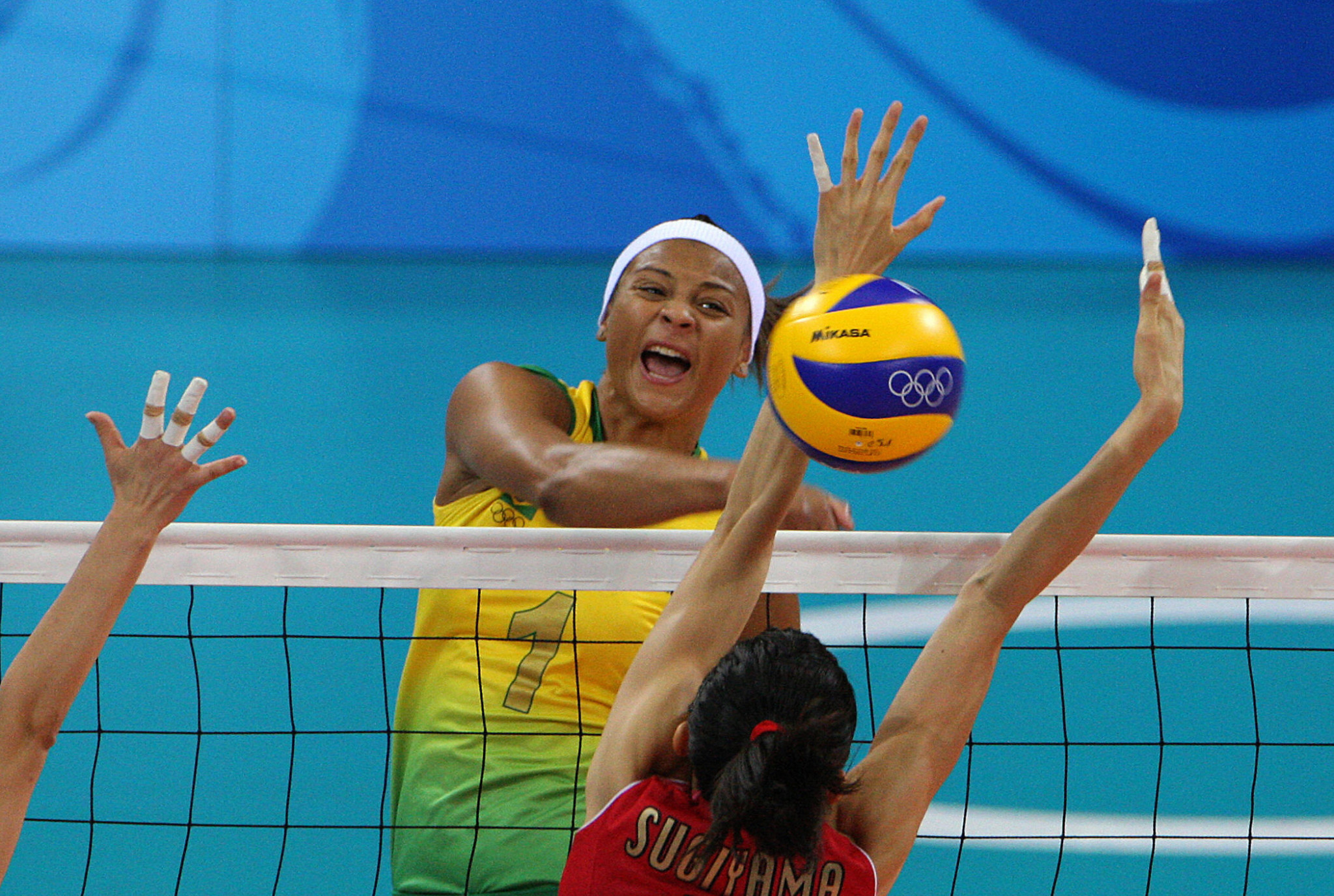 Brazilian Olympic volleyball gold medallist Oliveira dies aged 43