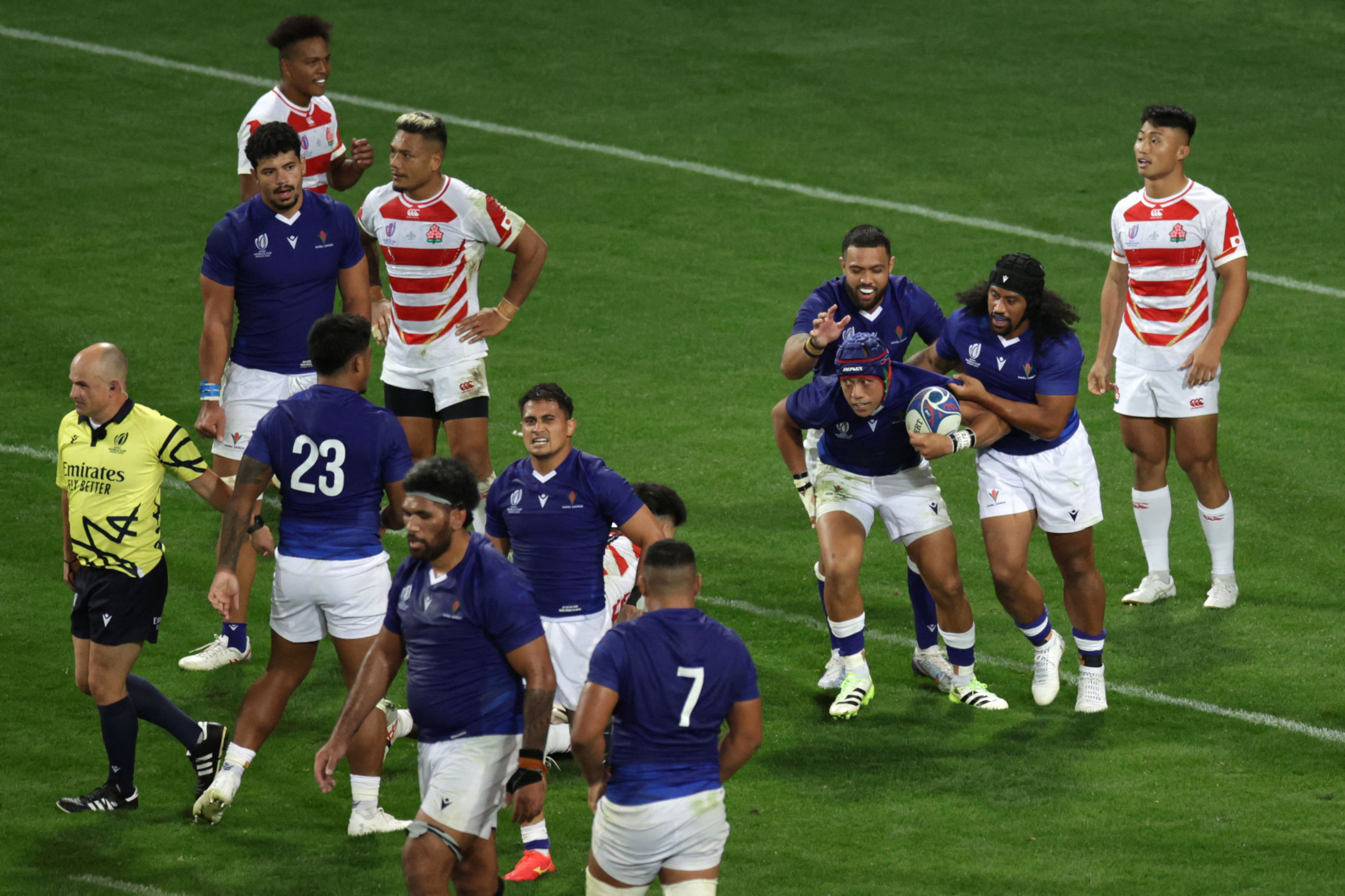 A late try from Christian Leali'ifano for Samoa gave the 14 men hope, but their chances of progressing appear slim with only England to come in Pool D ©Getty Images