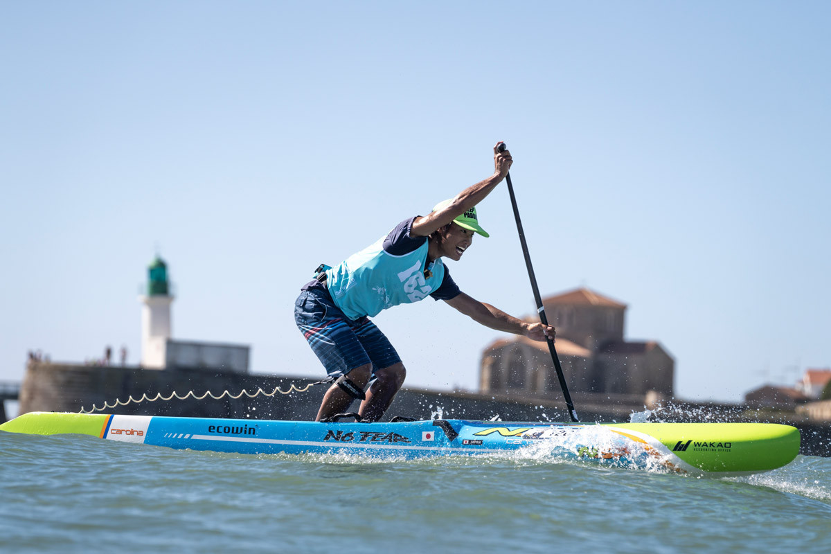 Japan's Shuri Araki won men's technical and distance titles in stand-up paddling disciplines at Les Sables d'Olonne ©ISA