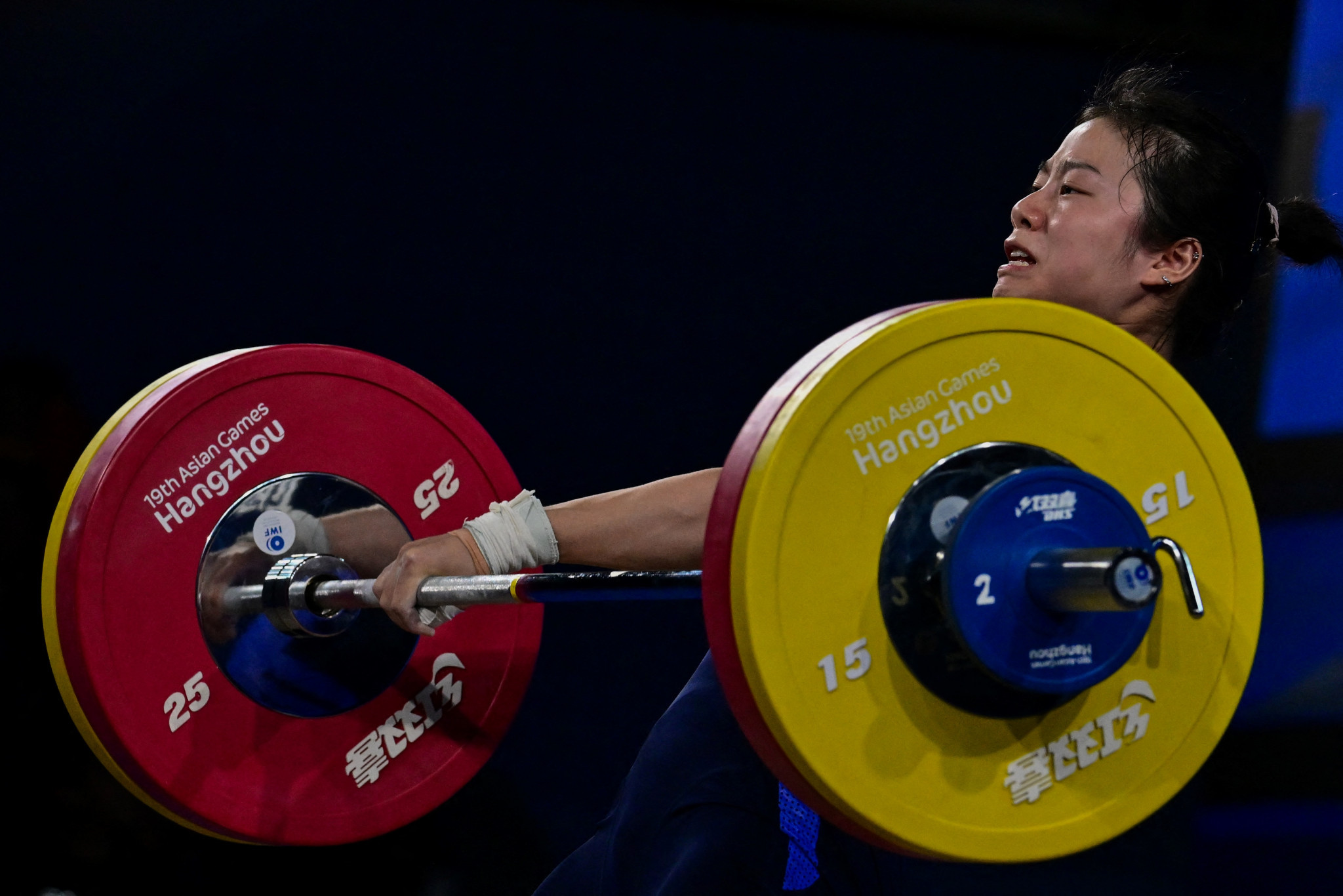 Pei Xinyi was one of two Chinese lifters to finish second to North Korean athletes at the Asian Games in Hangzhou ©Getty Images