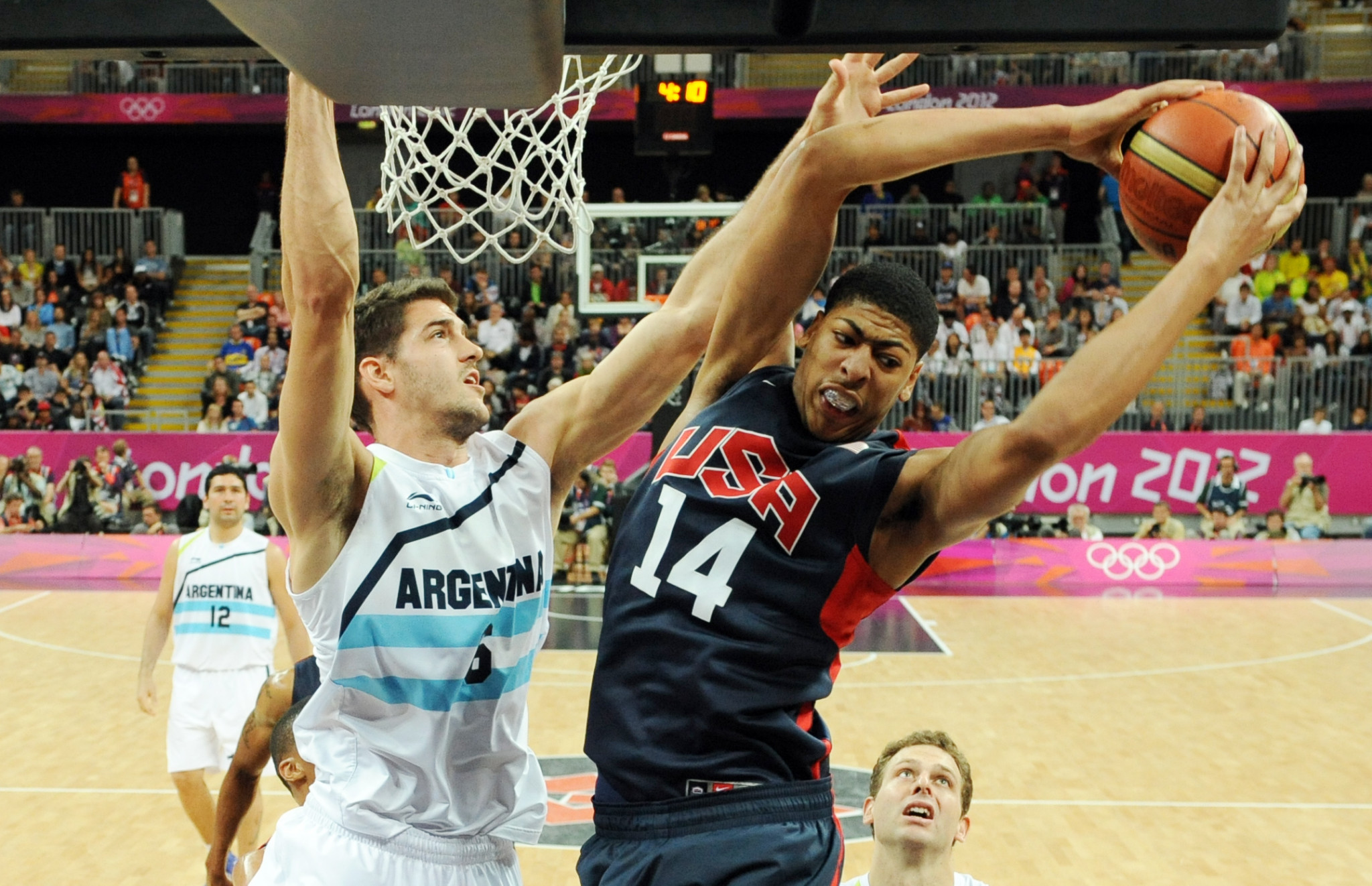 Anthony Davis has announced he is ready to return to the Olympics having last played for the US at London 2012 ©Getty Images