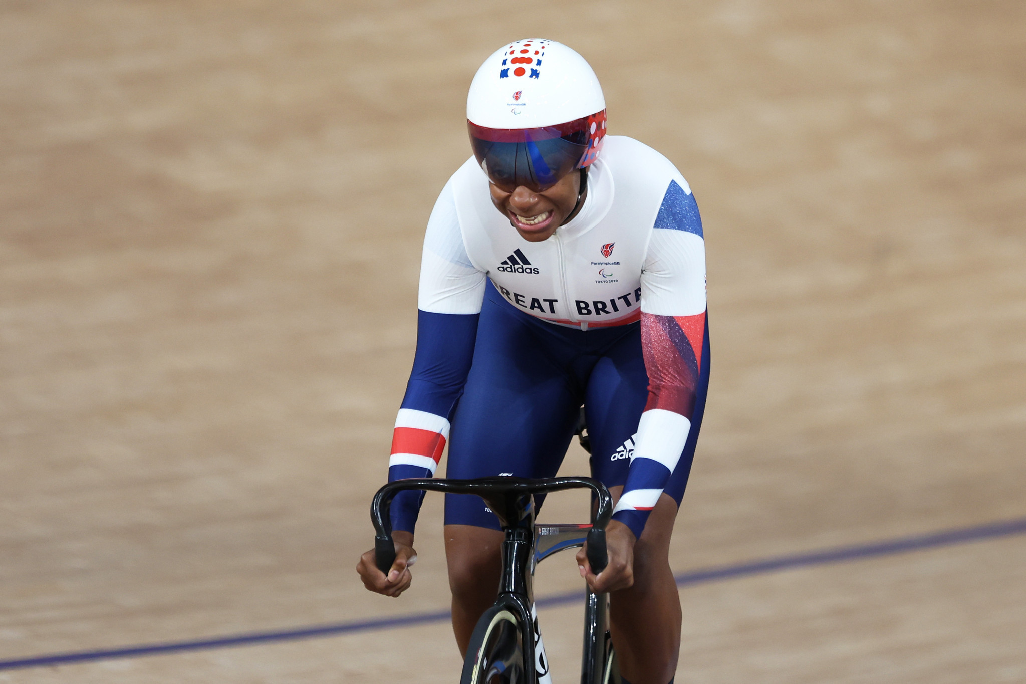 Manchester Metropolitan University student Kadeena Cox won two Paralympic Games gold medals in cycling at Tokyo 2020 ©Getty Images 