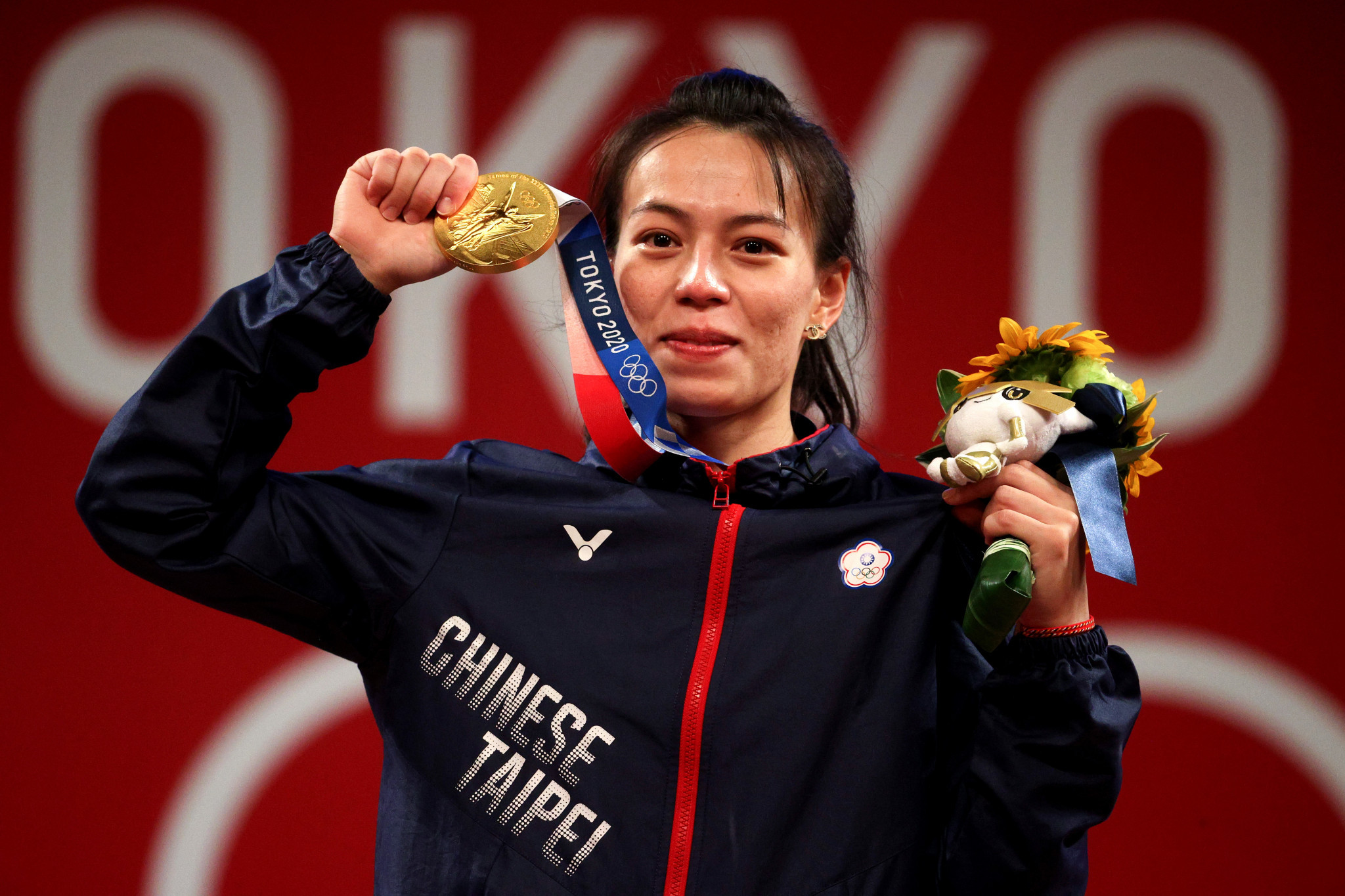 Olympic champion Kuo Hsing-Chun was among the spectators for North Korea's opening weightlifting victory at Hangzhou 2022, describing their performance as 