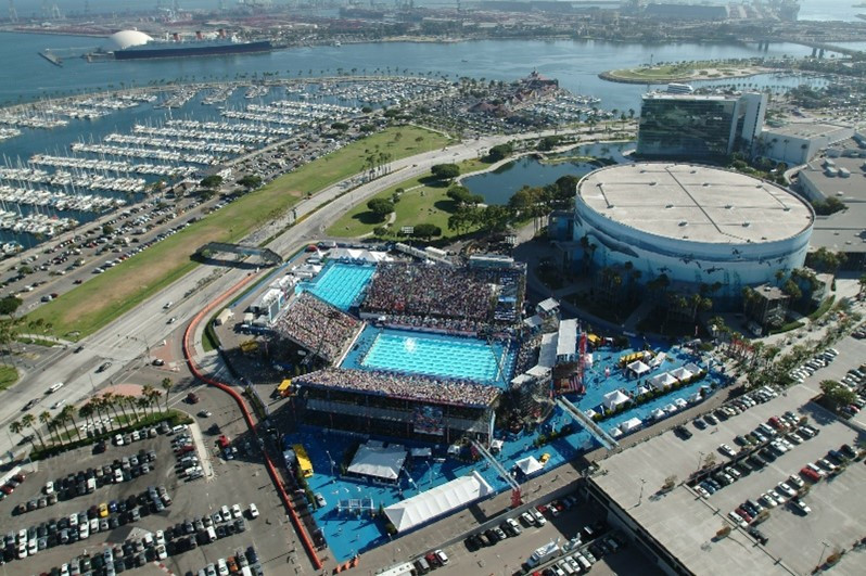 USA Swimming held their 2004 Olympic trials in a temporary venue built on a car park in Long Beach ©Myrtha Pools
