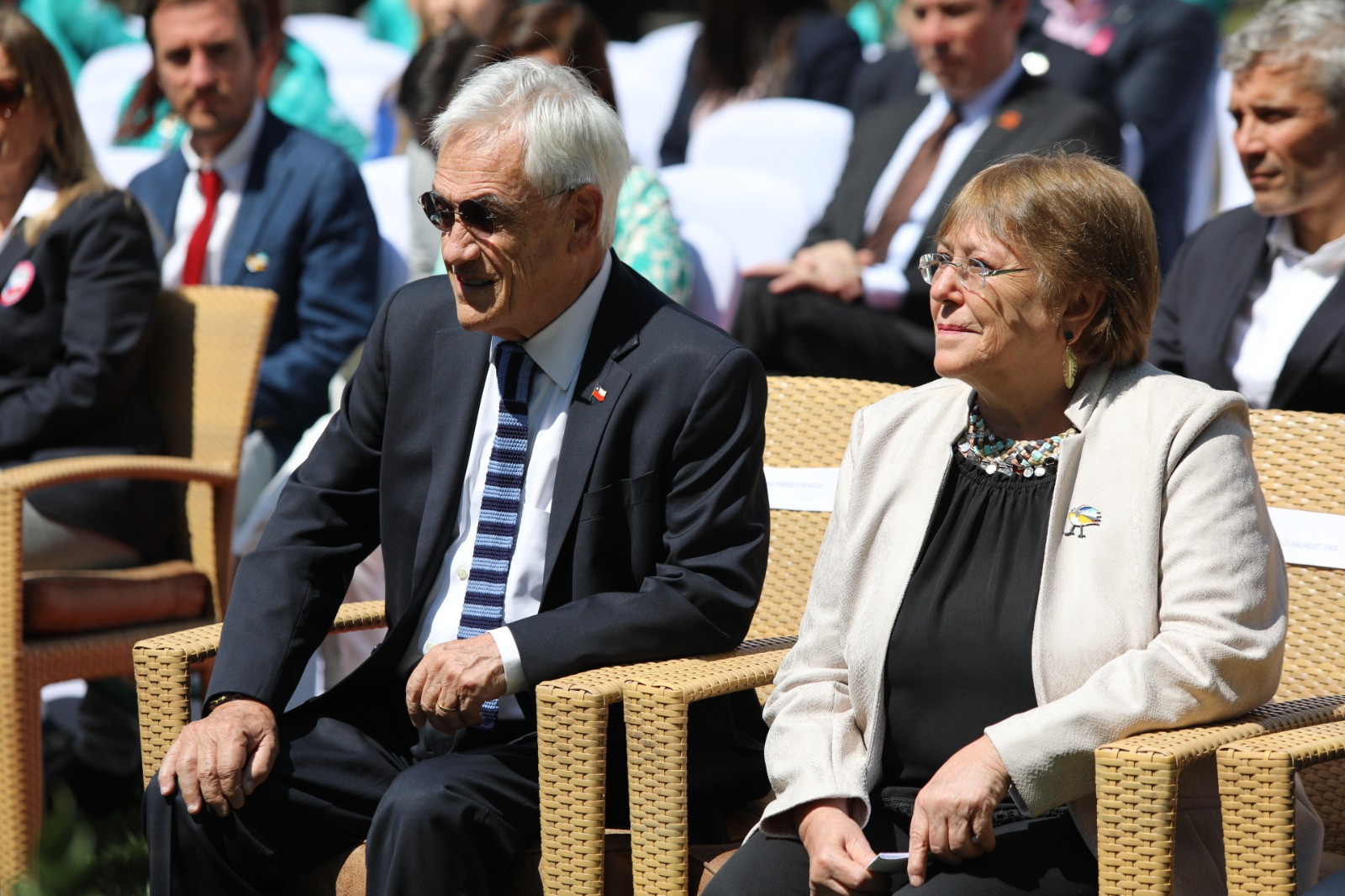 Former Chilean Presidents Sebastian Piñera, left, and Michelle Bachelet attending the ceremony ©PanAm Sports