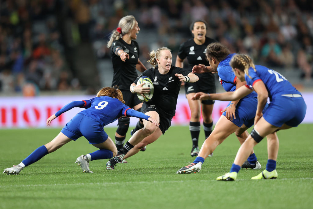 Elite women's players will be the first to wear the smart mouthguards being introduced by World Rugby to help monitor potential head injuries ©Getty Images