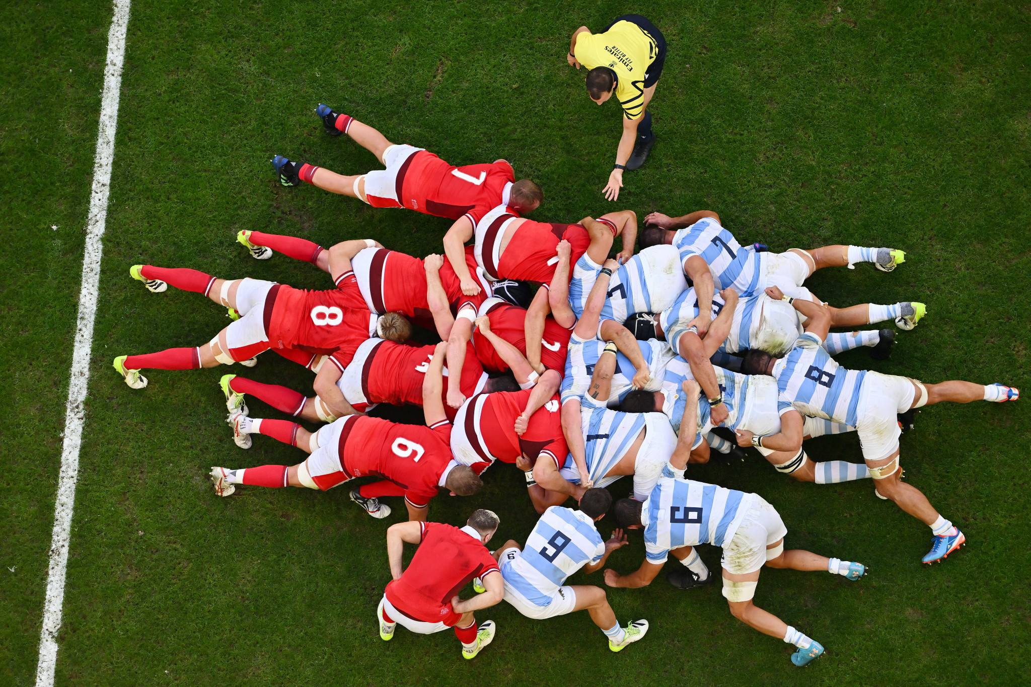 Argentina, playing in blue and white, overcame Wales to book a semi-final with New Zealand ©Getty Images