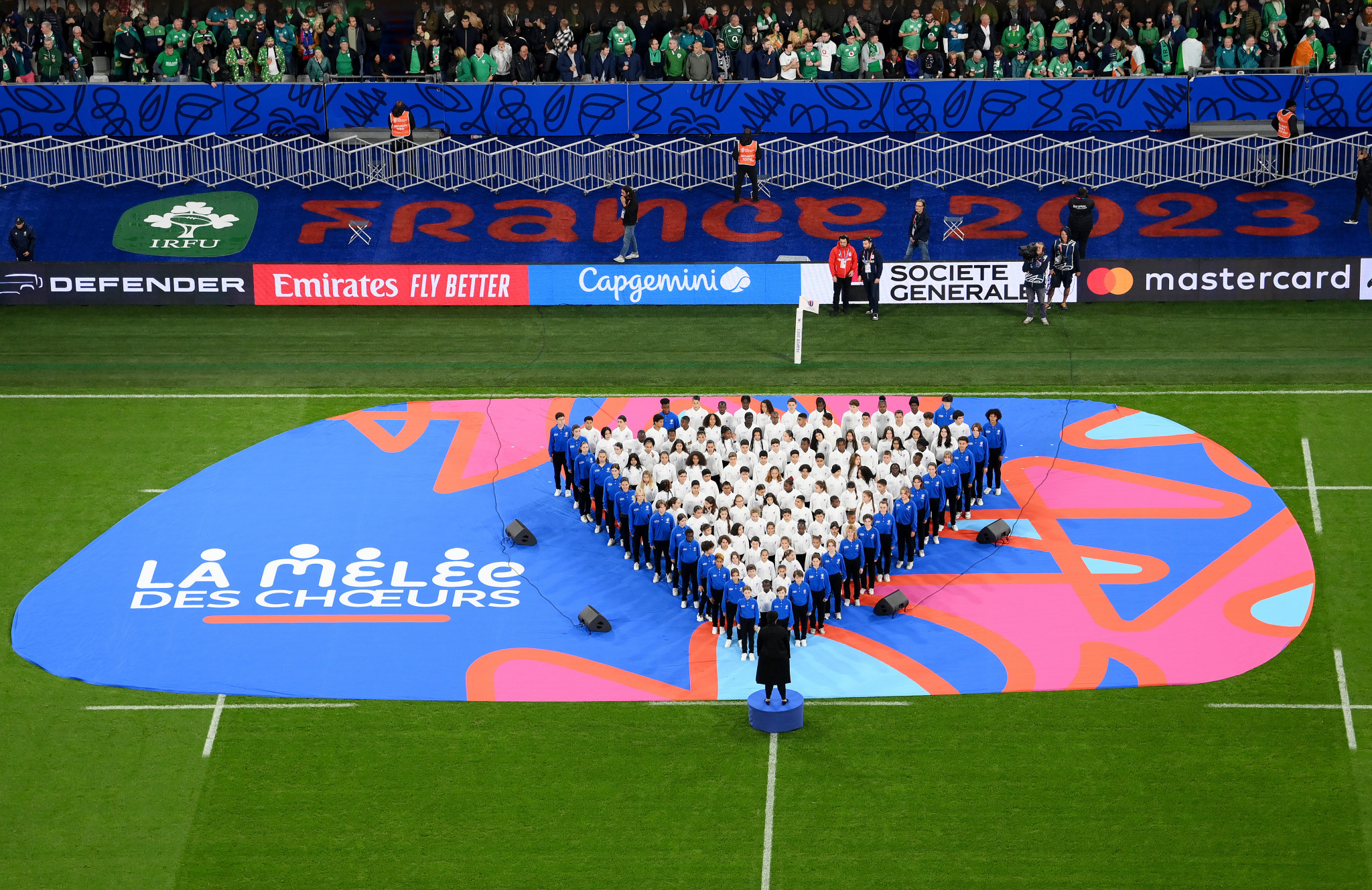 Choirs were present in the stadiums to aid the singing of the national anthems before kick-off ©Getty Images