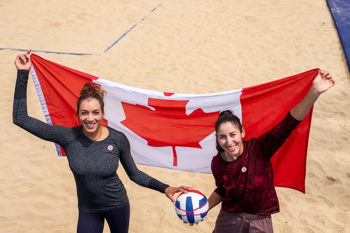 Brandie Wilkerson, left, and Melissa Humana-Paredes have been named as Canada's flagbearers for Santiago 2023 ©COC