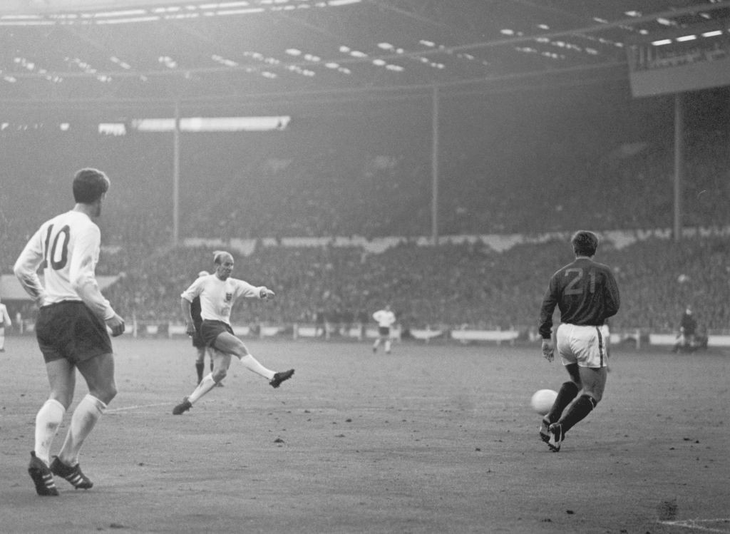 Bobby Charlton powers home the second of his goals in England's 2-1 semi-final win over Portugal at the 1966 World Cup, after being teed up by number 10, Geoff Hurst ©Getty Images