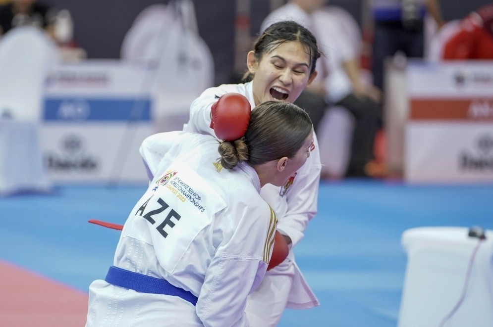 Indonesia's Ceyco Georgia Zefanya throws a punch in her women's under-68kg semi-final defeat to Azerbaijan's Iryna Zaretska ©WKF