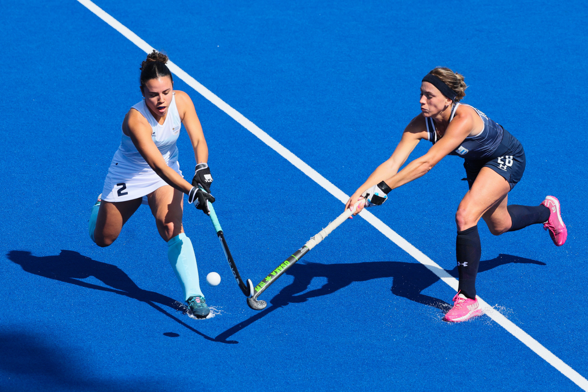 Sticks collide in a women's hockey clash between Argentina and Uruguay ©Getty Images