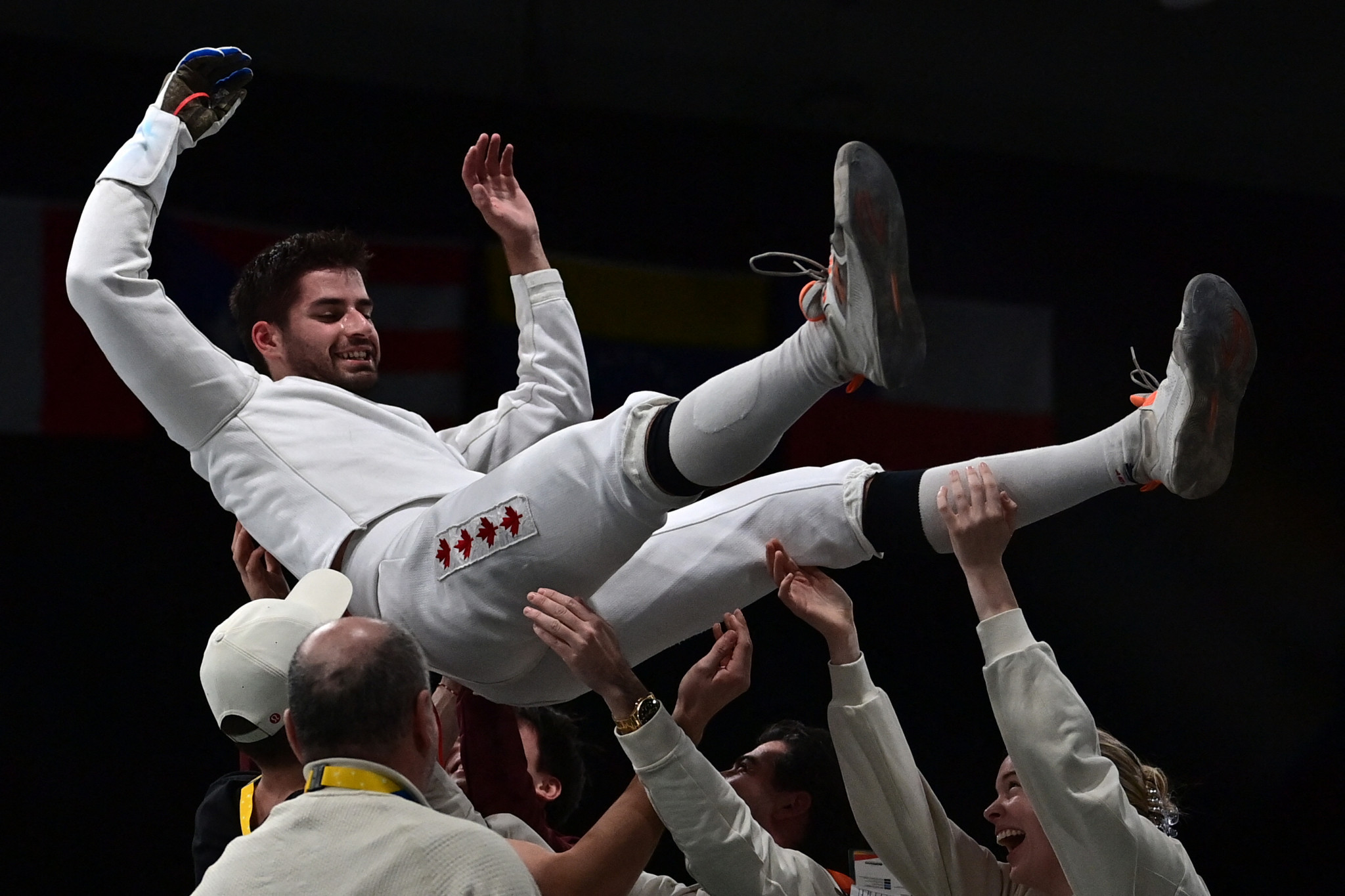 
Canada got their fencing title thanks to Dylan French coming out on top 15-12 against Chile's Pablo Nuñez in the men's épée ©Getty Images
