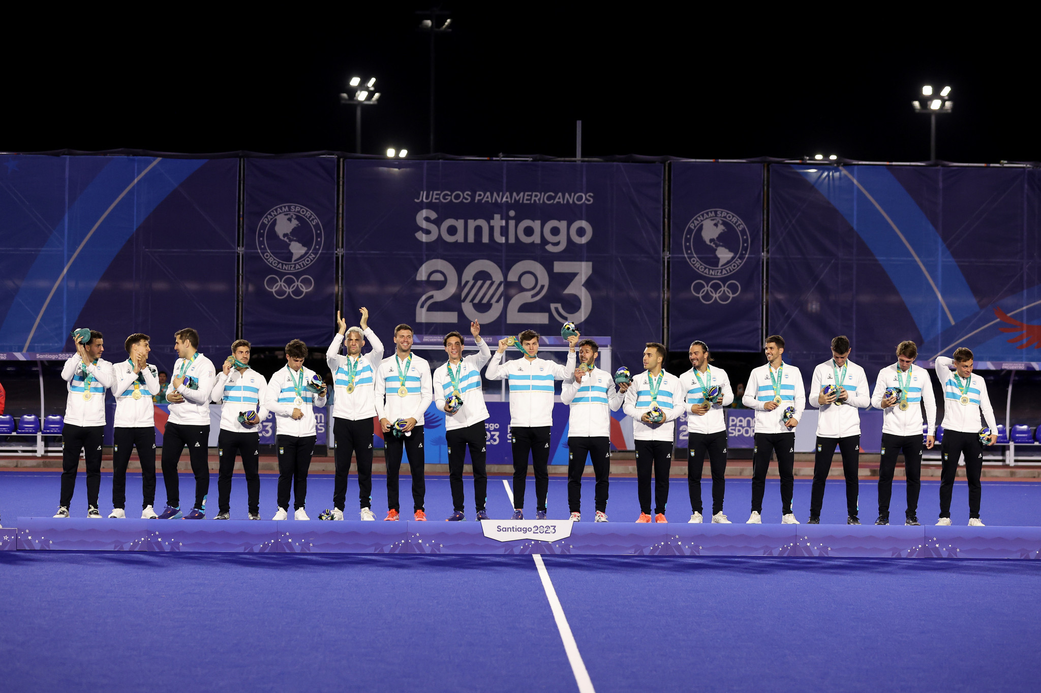 Team Argentina celebrates on the podium after winning the Men's Hockey Gold Medal match against Team Chile in Santiago 2023 Pan Am Games on November 03, 2023 in Santiago, Chile. © Getty Images
