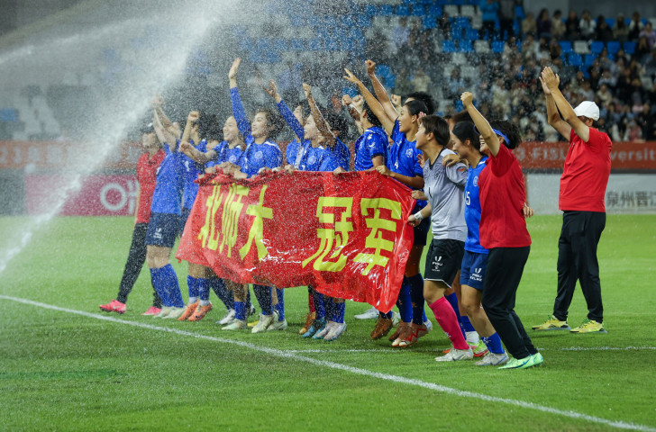 The women's Chinese team from Beijing Normal University won the FISU World University Football Championship by securing victory in a penalty shootout against Brazil's Paulista University