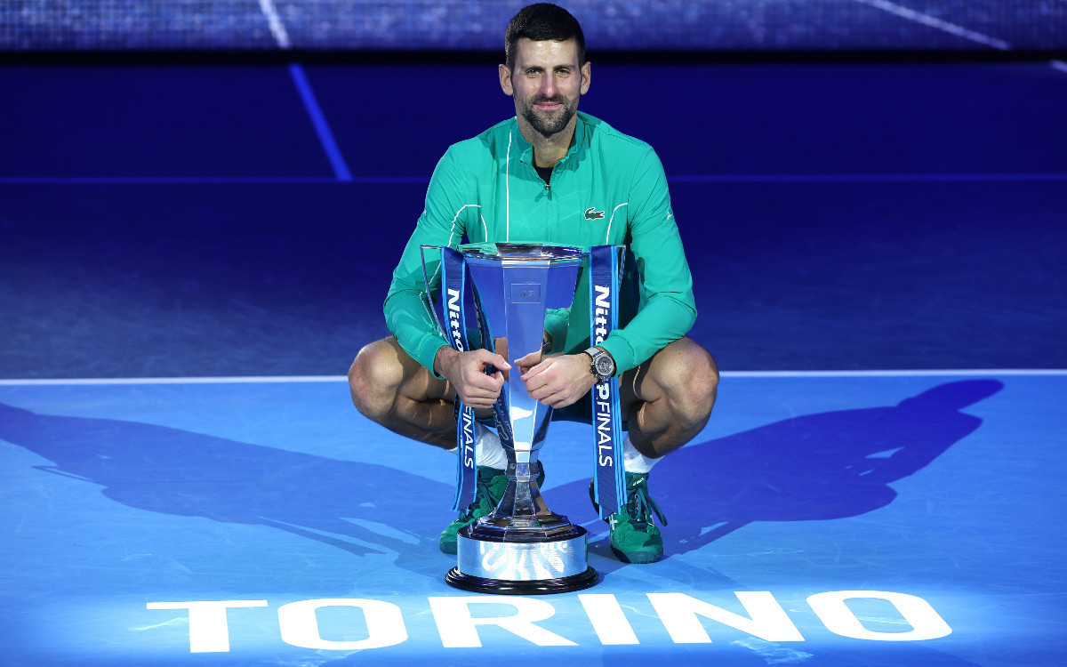 Djokovic reigns at ATP Finals and breaks tie with Federer