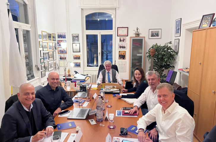 First meeting of the Ad-Hoc Working Group tasked with integrating the International Federation of Obstacle Sports into the Union Internationale de Pentathlon Moderne