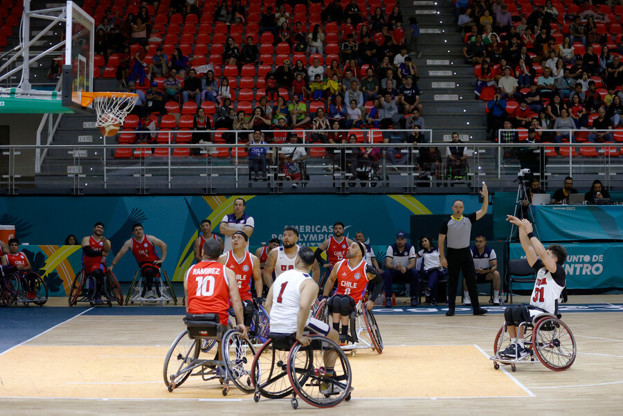 Peter Berry from United States during the men’s wheelchair basketball match for quarterfinals match 3 of the Parapan American Games Santiago 2023 at the Polideportivo of Estadio Nacional on November 22 in Santiago, Chile (Photo: Sebastian Nanco/ Parapanamericanos Stgo 2023 by Photosport)
