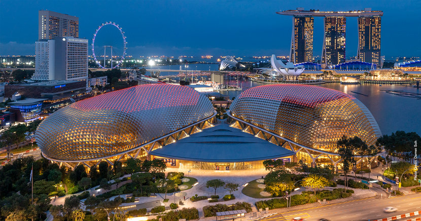 Spectacular facilities in Singapore. SINGAPORE TOURISM BOARD