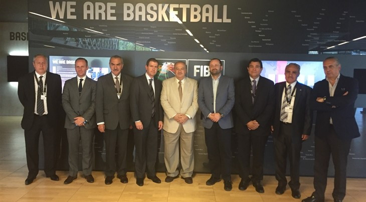 Mexican officials meet with FIBA to discuss how best to resolve basketball governance problems