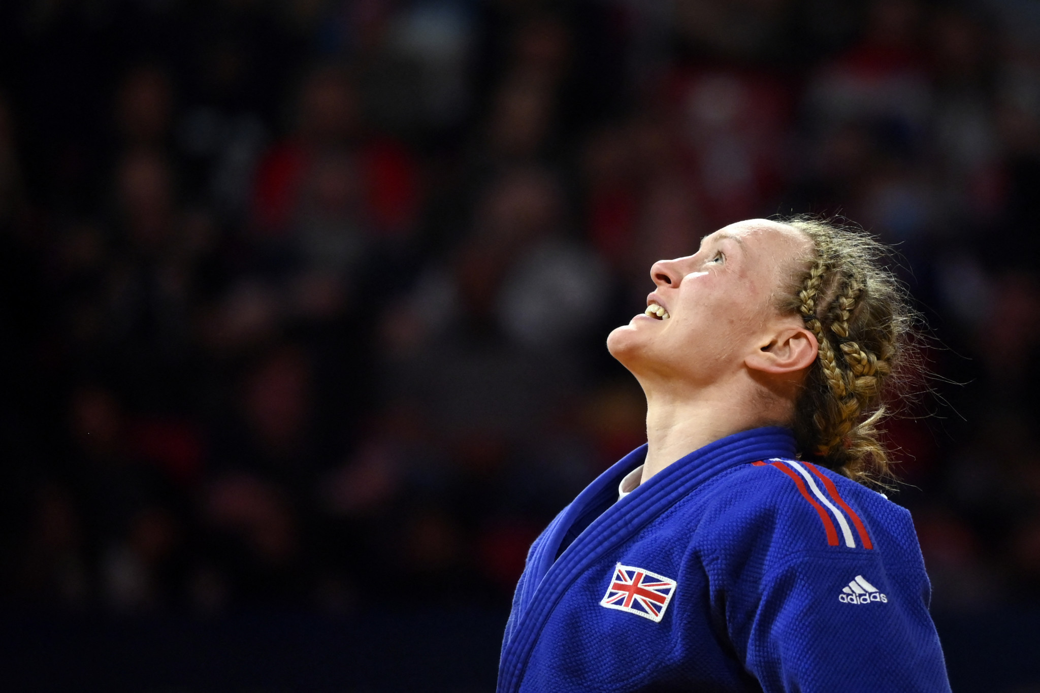 Britain's Gemma Howell celebrates defeating Kosovo's Laura Fazliu in the women's under 63 kg gold medal bout of the European Judo Championships 2022 © NIKOLAY DOYCHINOV/AFP via Getty Images