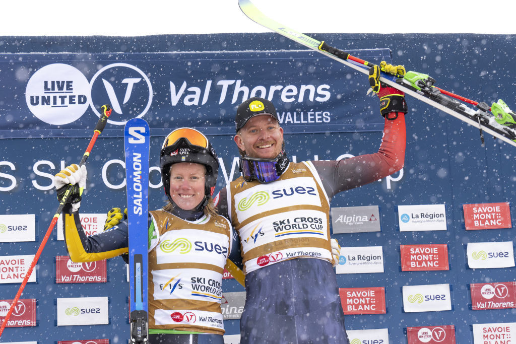 Jared Schmidt takes 1st place, Sandra Naeslund of Team Sweden during the FIS Freestyle Ski World Cup Men's and Women's Ski Cross on December 8, 2023 in Val Thorens, France. © Getty Images