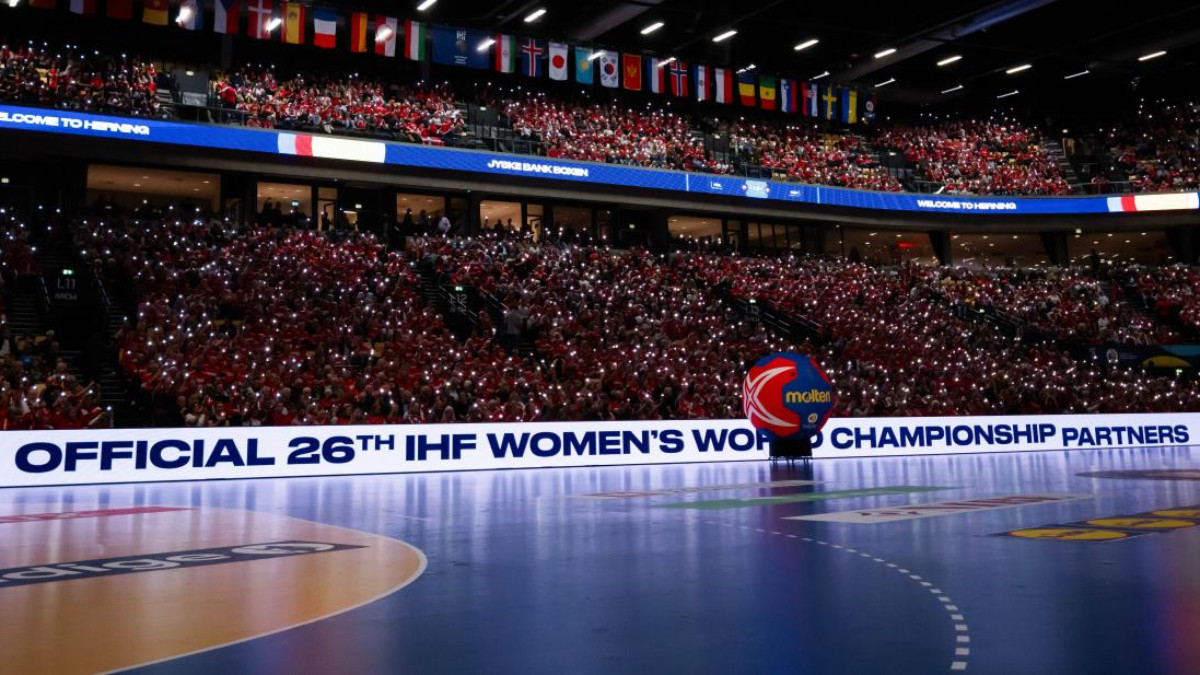 France v Scandinavia in Women's Handball World Championship semi-finals. IHF