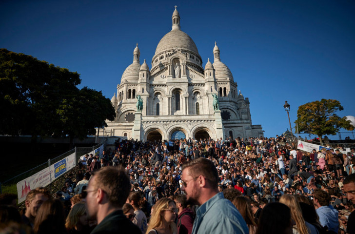 Hoteliers and unions against Paris tourist tax hike ahead of 2024 Olympics