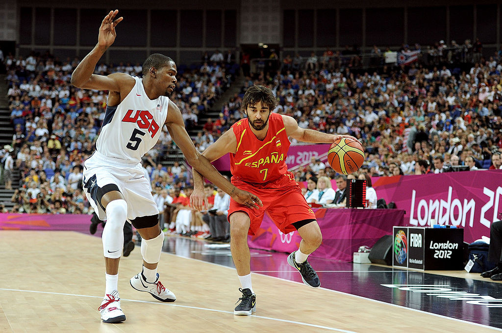 Juan Carlos Navarro and Kevin Durant at the 2012 London Olympics final. GETTY IMAGES