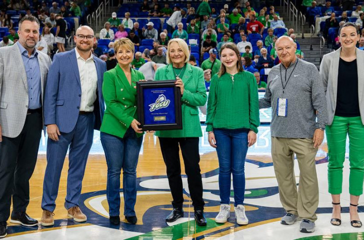 Donna Sublett named Honorary Athlete at FGCU