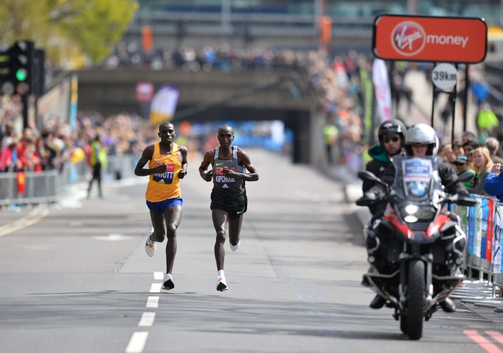Eliud Kipchoge, right, and Stanley Biwott broke clear soon after halfway ©Getty Images