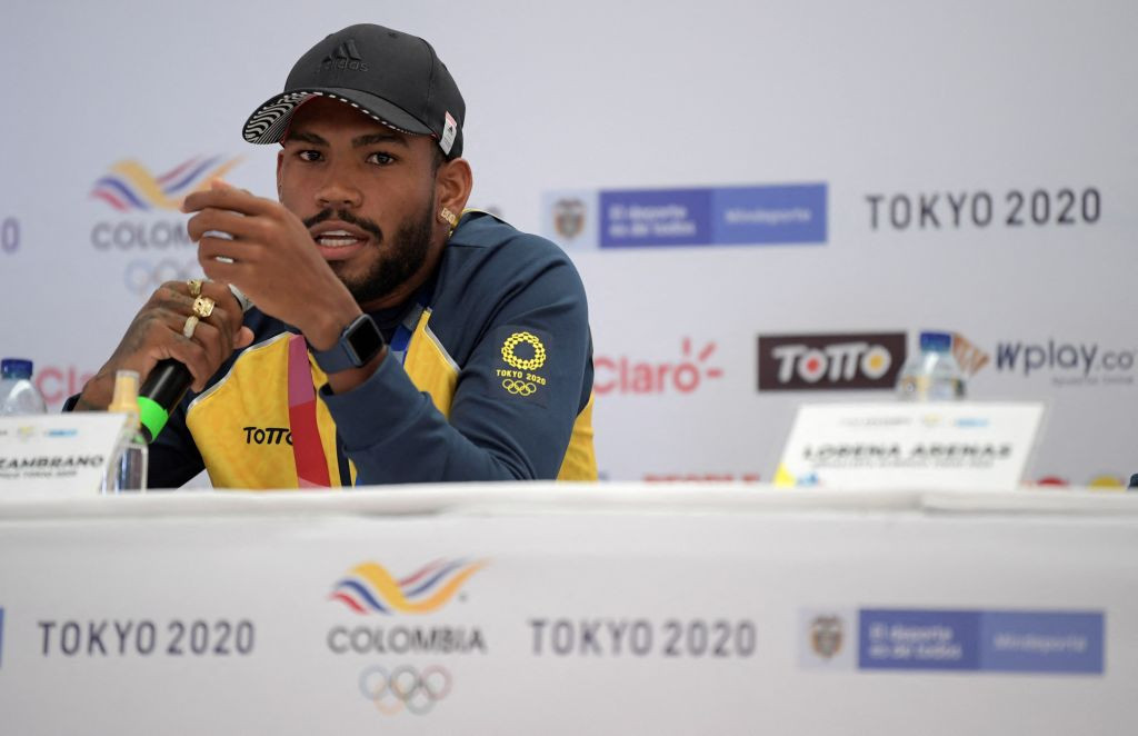 Colombian athlete Anthony Zambrano at a press conference. GETTY IMAGES