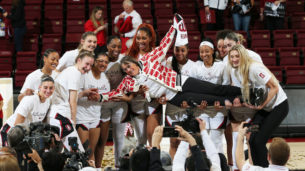 Tara VanDerveer is already a basketball coaching icon. STANFORD WBB