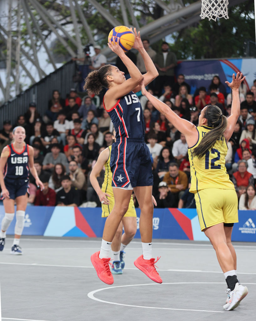 USA's Cierra Burdick in the gold medal game at the Santiago 2023 PanAm Games. GETTY IMAGES