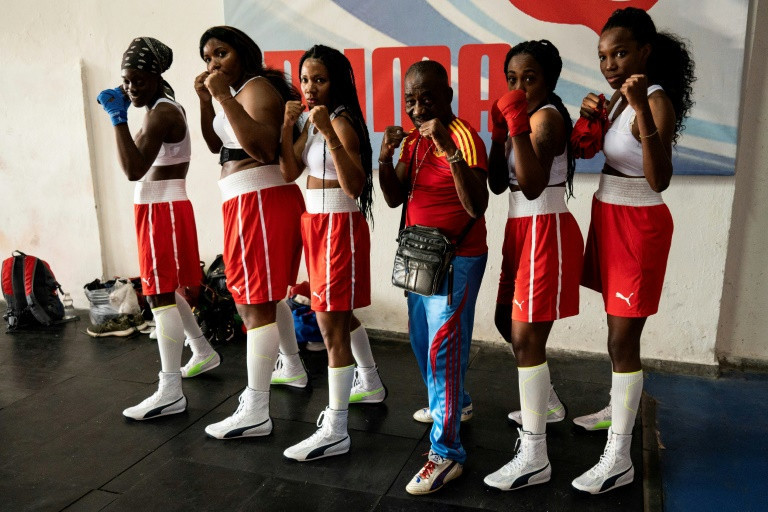 Cuba will send two female boxers to the pre-Olympics in Italy in February. X