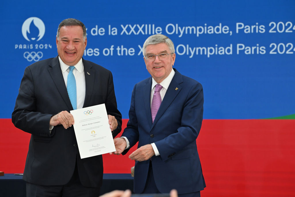 Spyros Capralos, President of the EOC, and Thomas Bach, President of the IOC. GETTY IMAGES