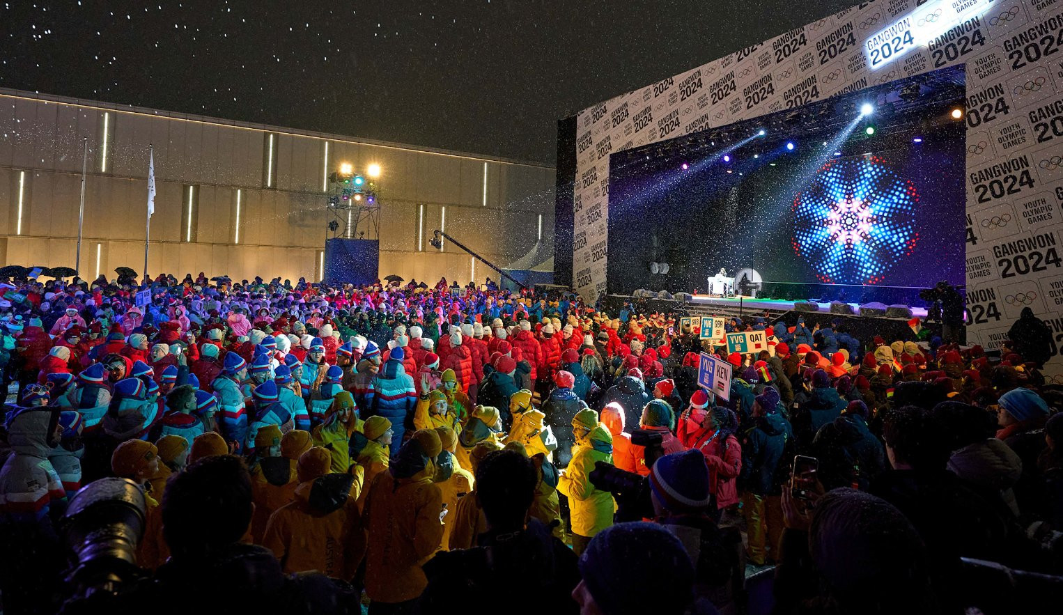 The Closing Ceremony brought together athletes, volunteers and fans in Gangneung. 'X' IOC