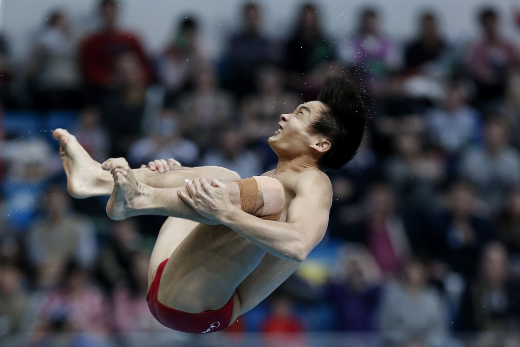 China's Cao Yuan continued his domination of the men's 3m springboard event