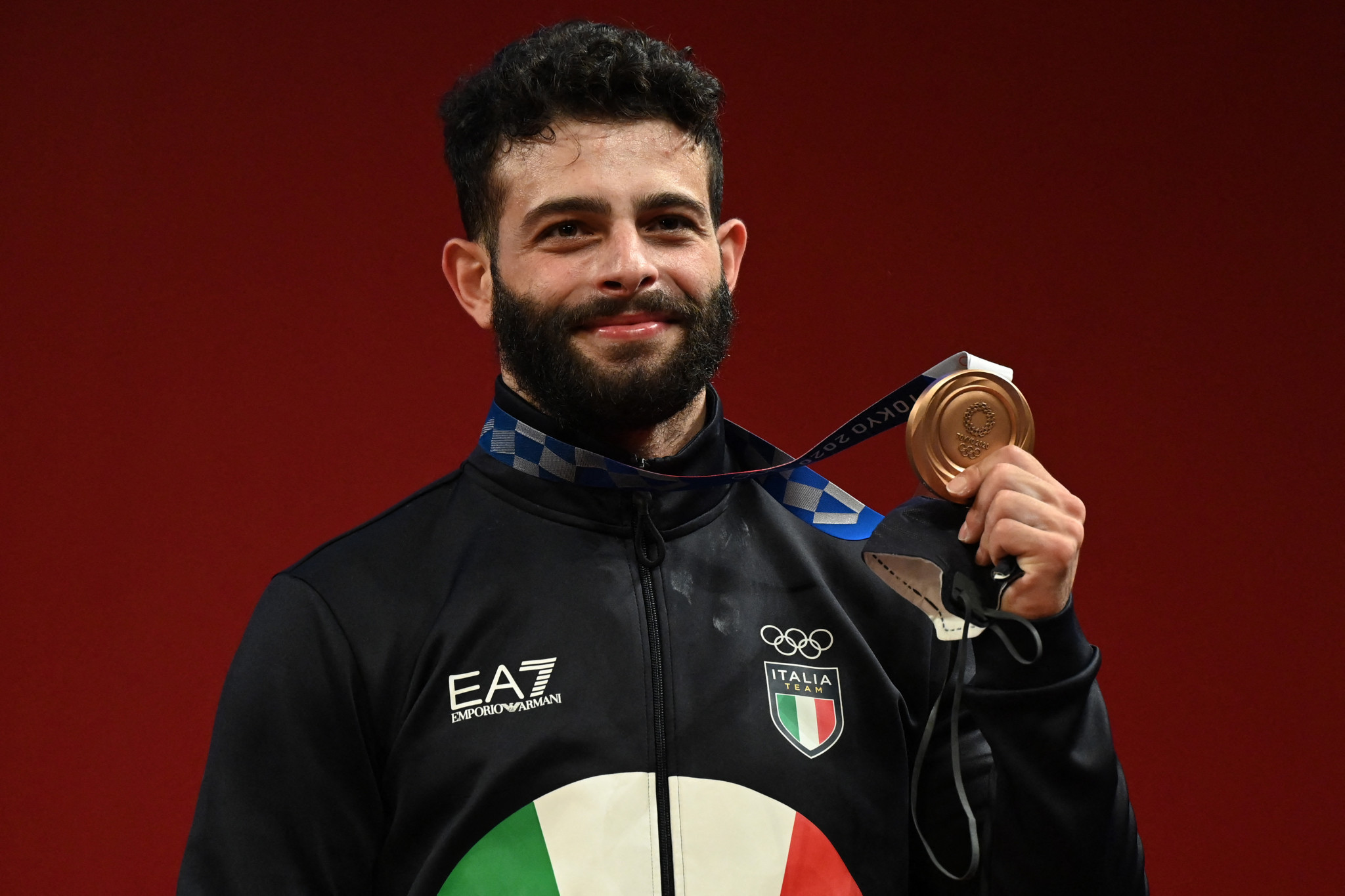 Antonio Pizzolato with his Tokyo 2020 bronze medal. GETTY IMAGES