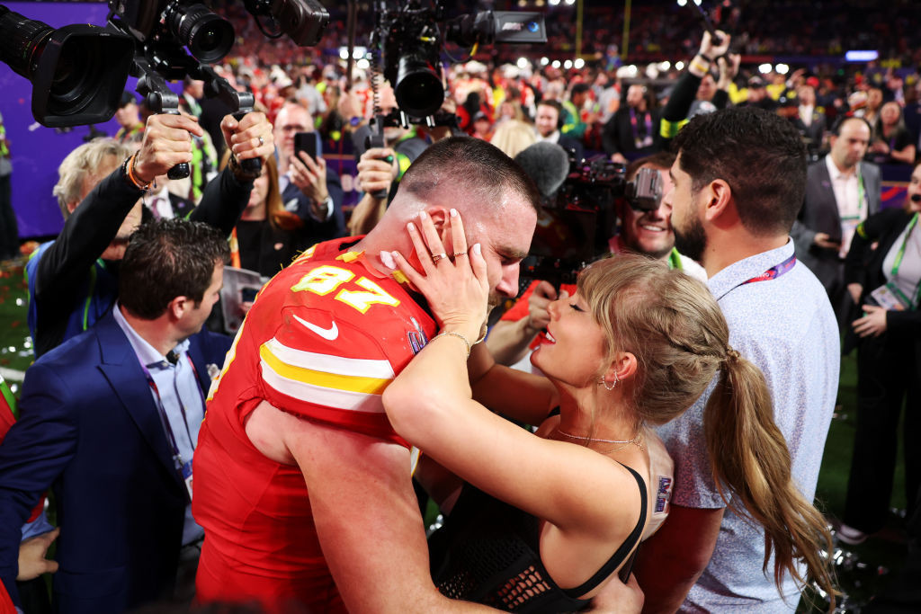 The romance between Taylor Swift and Travis Kelce drew more young viewers to the Super Bowl. GETTY MAGES