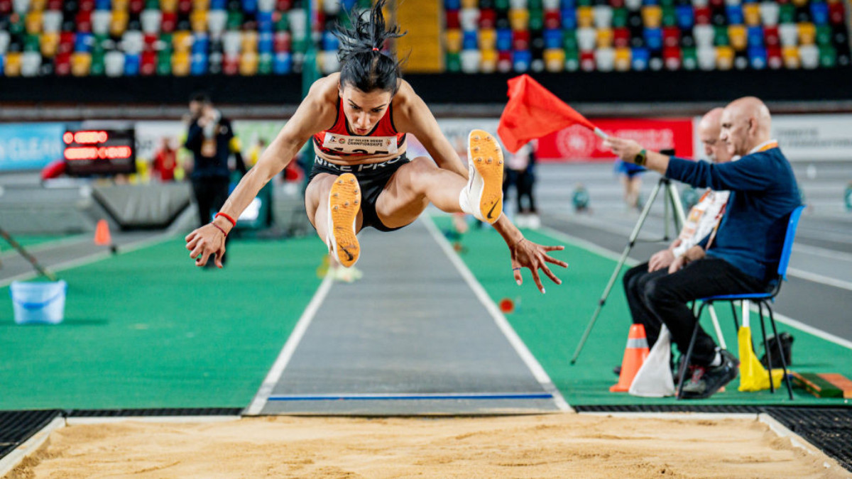 Turkey's Rabia Ceren Catay's fault jump at the 28th Balkan Athletics Championships in Istanbul. GETTY IMAGES