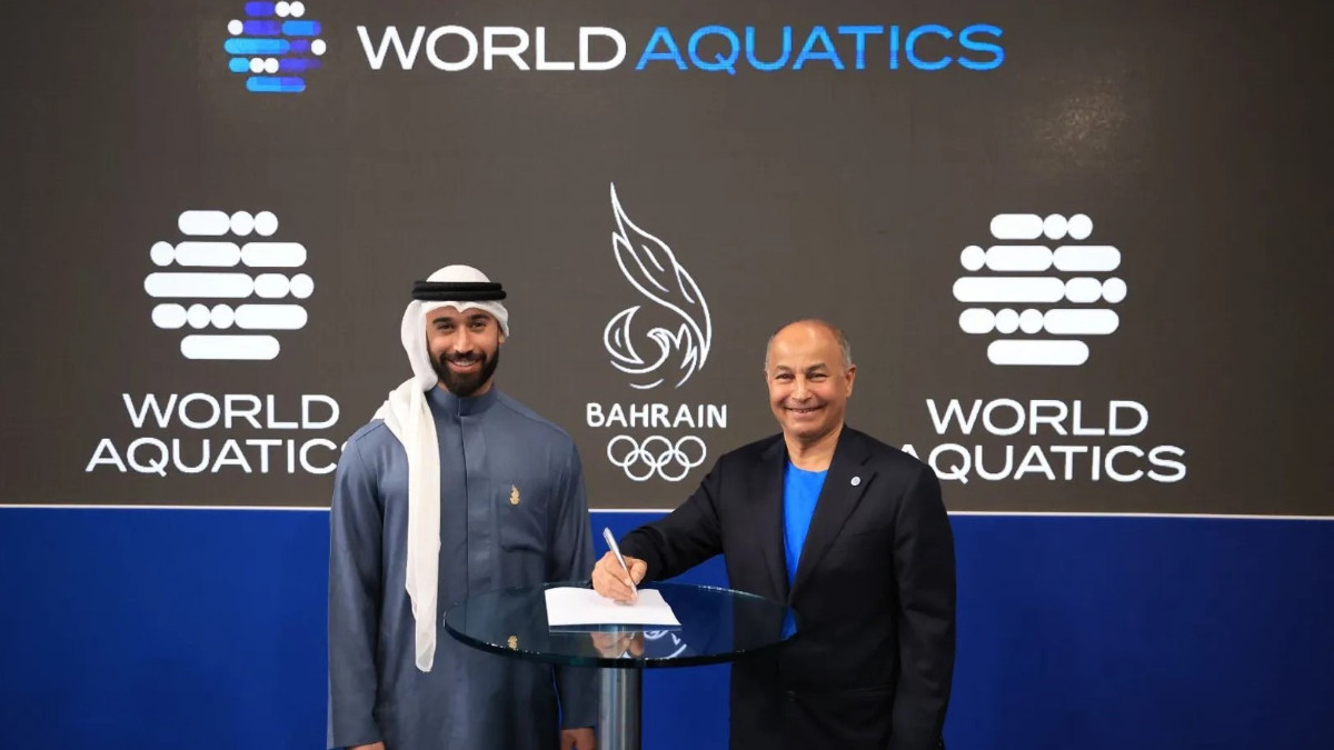 Faris Mustafa Al Kooheji and Husain Al Musallam signed the host city agreement contract of the High Diving World Cup Bahrain 2024. WORLD AQUATICS