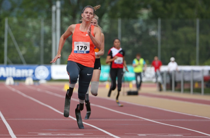 The Netherlands’ Marlou van Rhijn took 0.33 seconds off her previous best time in the T43 200m