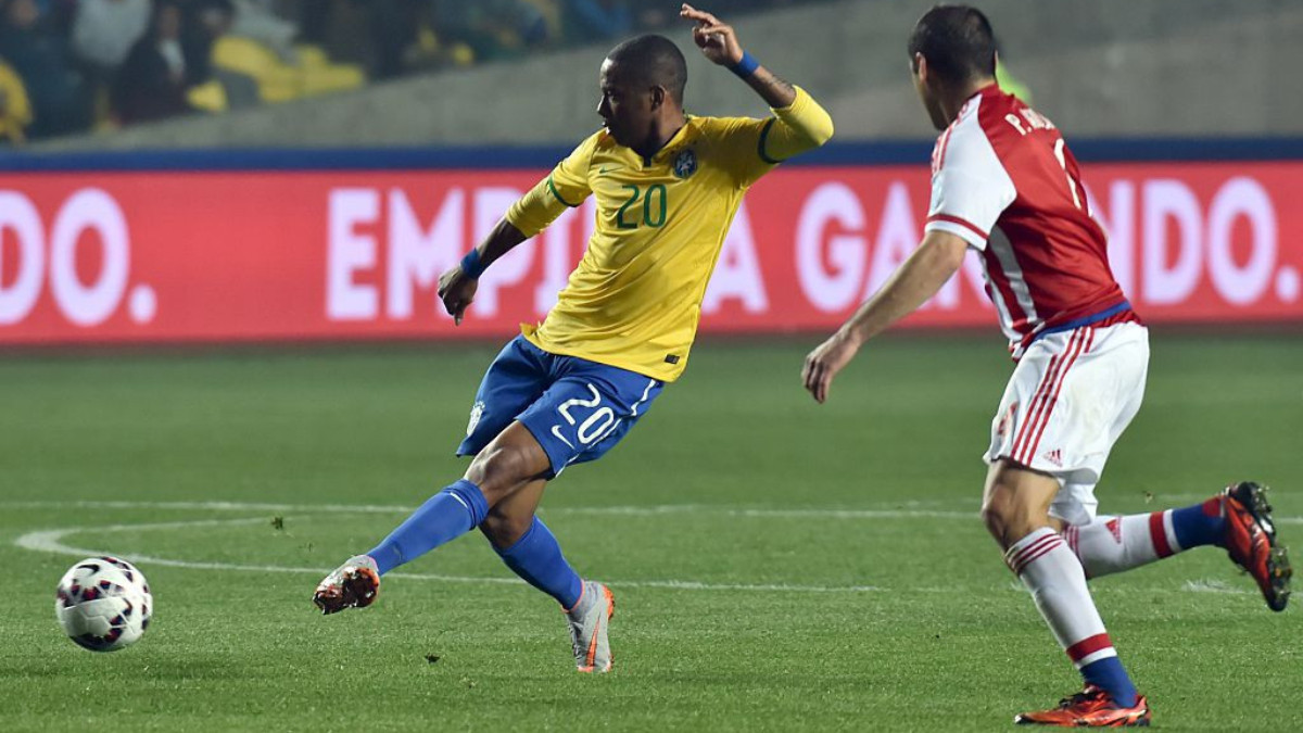 

Robinho against Paraguay in the quarter-finals of the 2015 Copa America. GETTY IMAGES