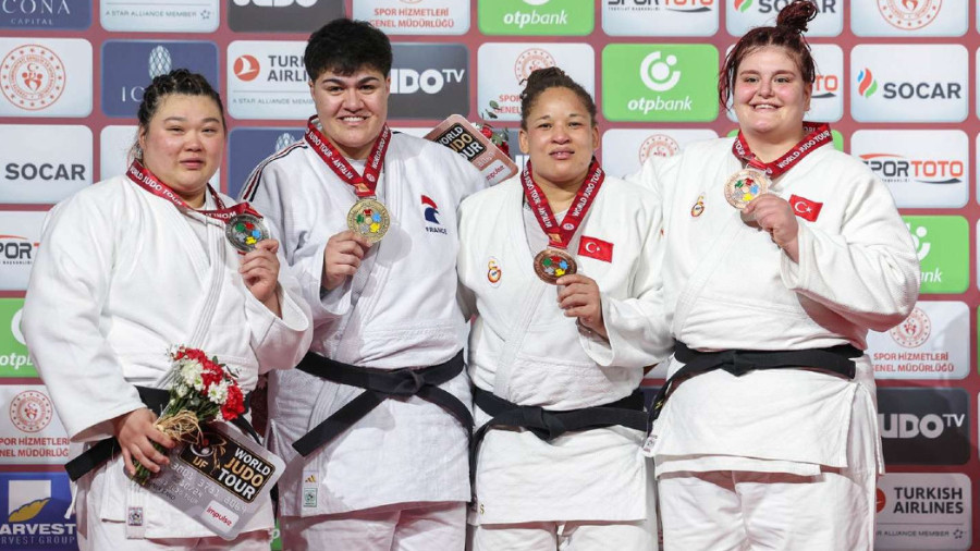Podium in the women's +78 kg category. IJF
